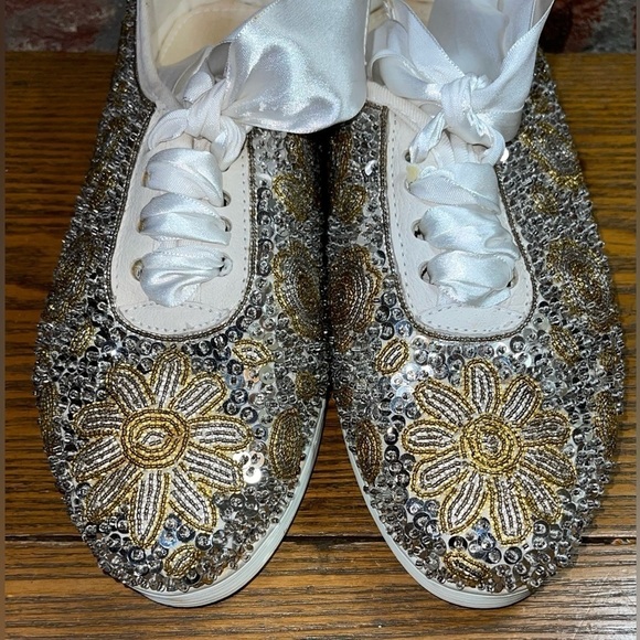 Vintage Women's Caparros Sequins and Beaded Sneakers Size 8.5 - Picture 4 of 12